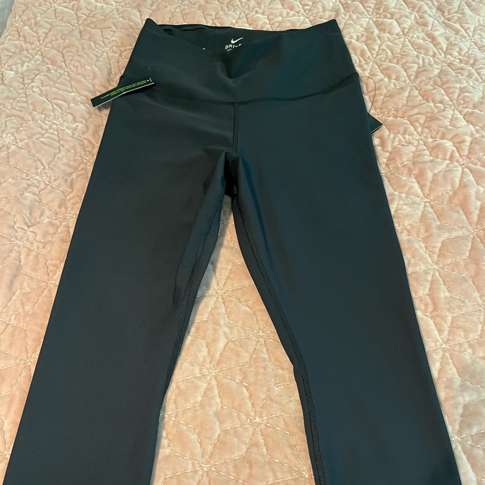 Nike exercise leggings